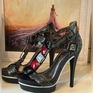 Bebe snakeskin Heels size 6